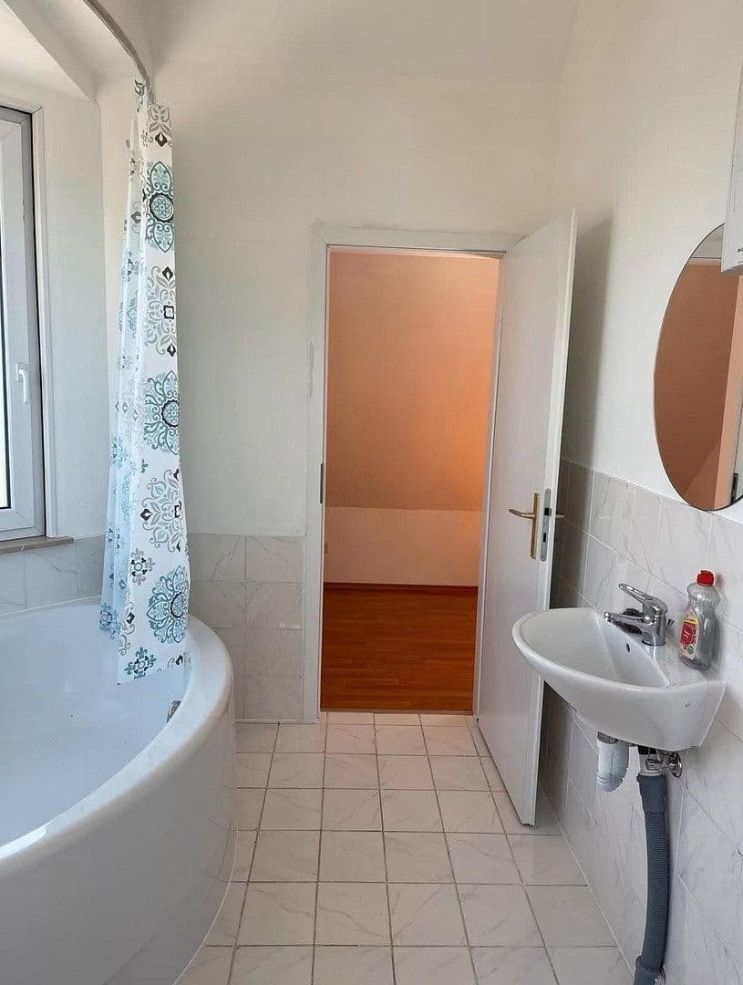Prodej bytu 5+1 118 m², Polch, Porýní-Falc Prodej bytu 5+1 118 m², Polch, Porýní-Falc
