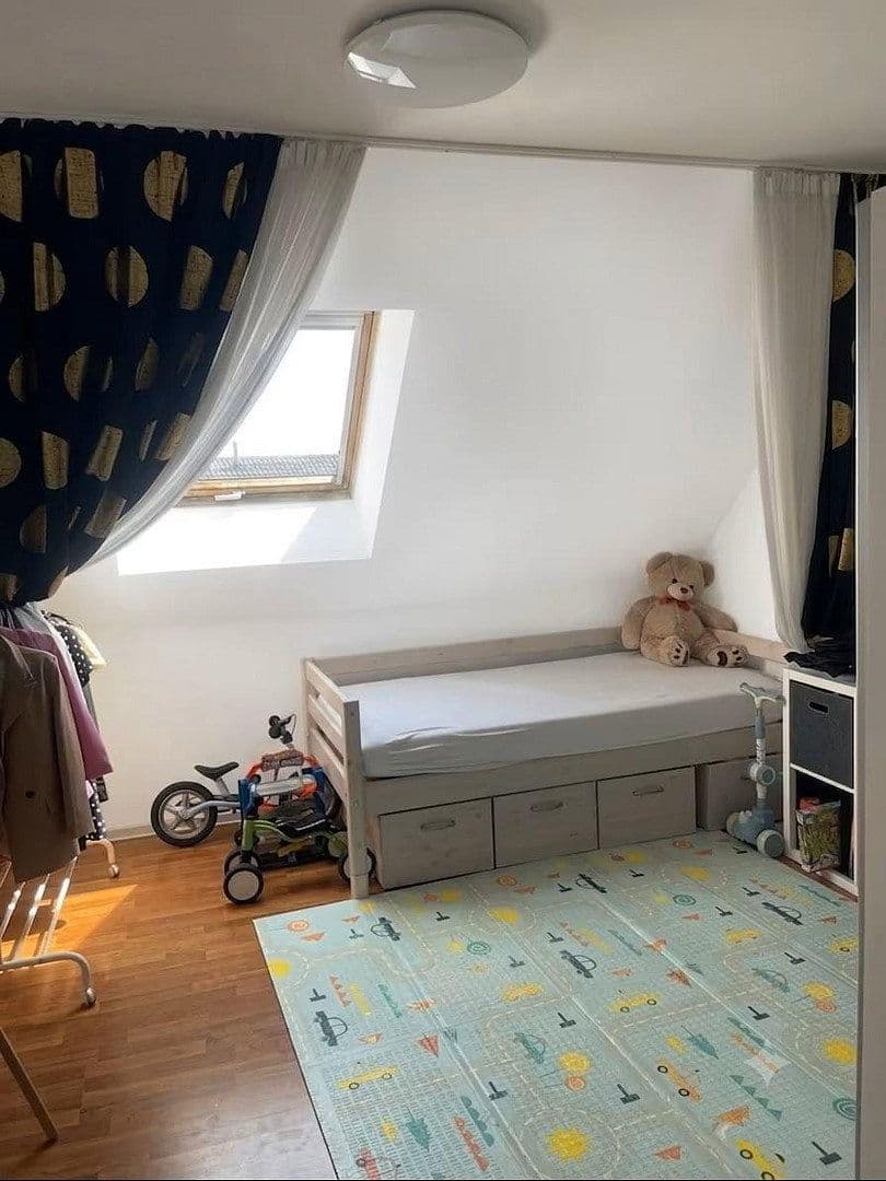 Prodej bytu 5+1 118 m², Polch, Porýní-Falc Prodej bytu 5+1 118 m², Polch, Porýní-Falc