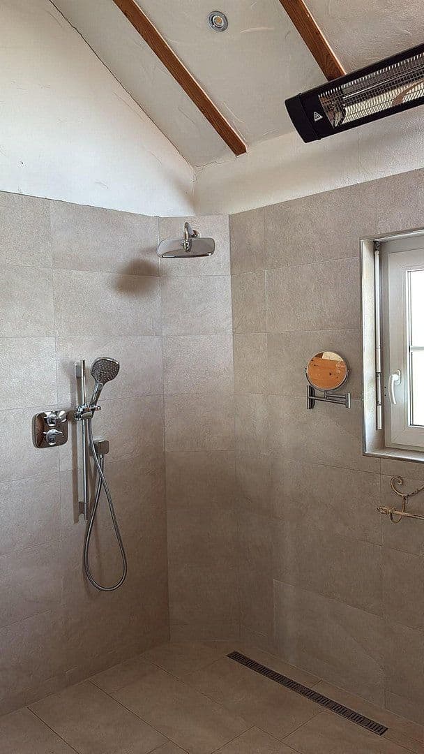 Prodej domu 200 m², pozemek 1.600 m², Halver, Severní Porýní-Vestfálsko Prodej domu 200 m², pozemek 1.600 m², Halver, Severní Porýní-Vestfálsko