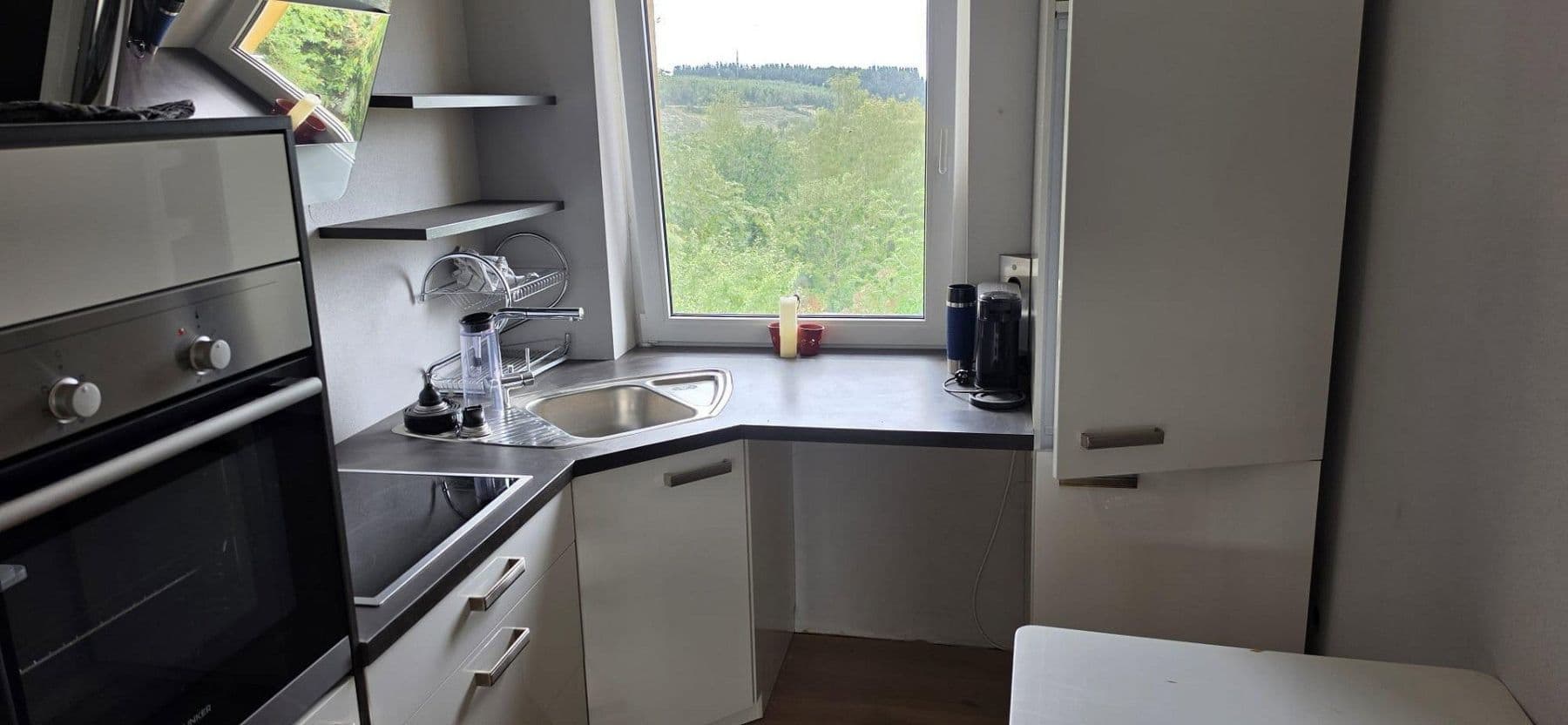 Prodej domu 200 m², pozemek 1.600 m², Halver, Severní Porýní-Vestfálsko Prodej domu 200 m², pozemek 1.600 m², Halver, Severní Porýní-Vestfálsko