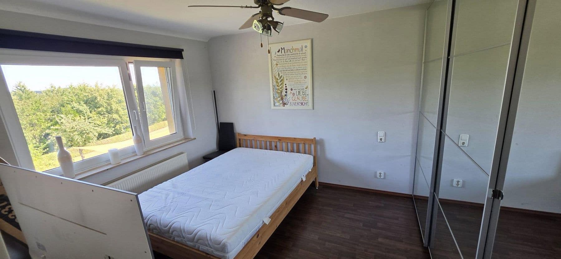 Prodej domu 200 m², pozemek 1.600 m², Halver, Severní Porýní-Vestfálsko Prodej domu 200 m², pozemek 1.600 m², Halver, Severní Porýní-Vestfálsko