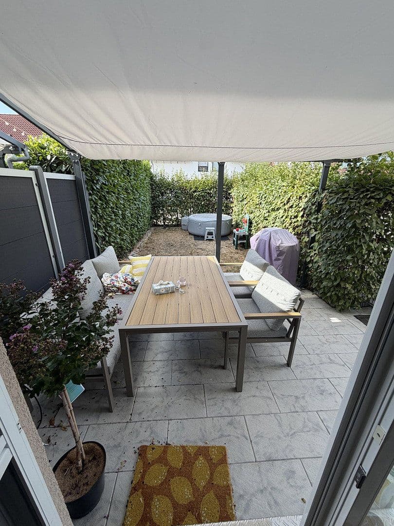 Prodej domu 140 m², pozemek 252 m², Eschbach, Bádensko-Württembersko Prodej domu 140 m², pozemek 252 m², Eschbach, Bádensko-Württembersko
