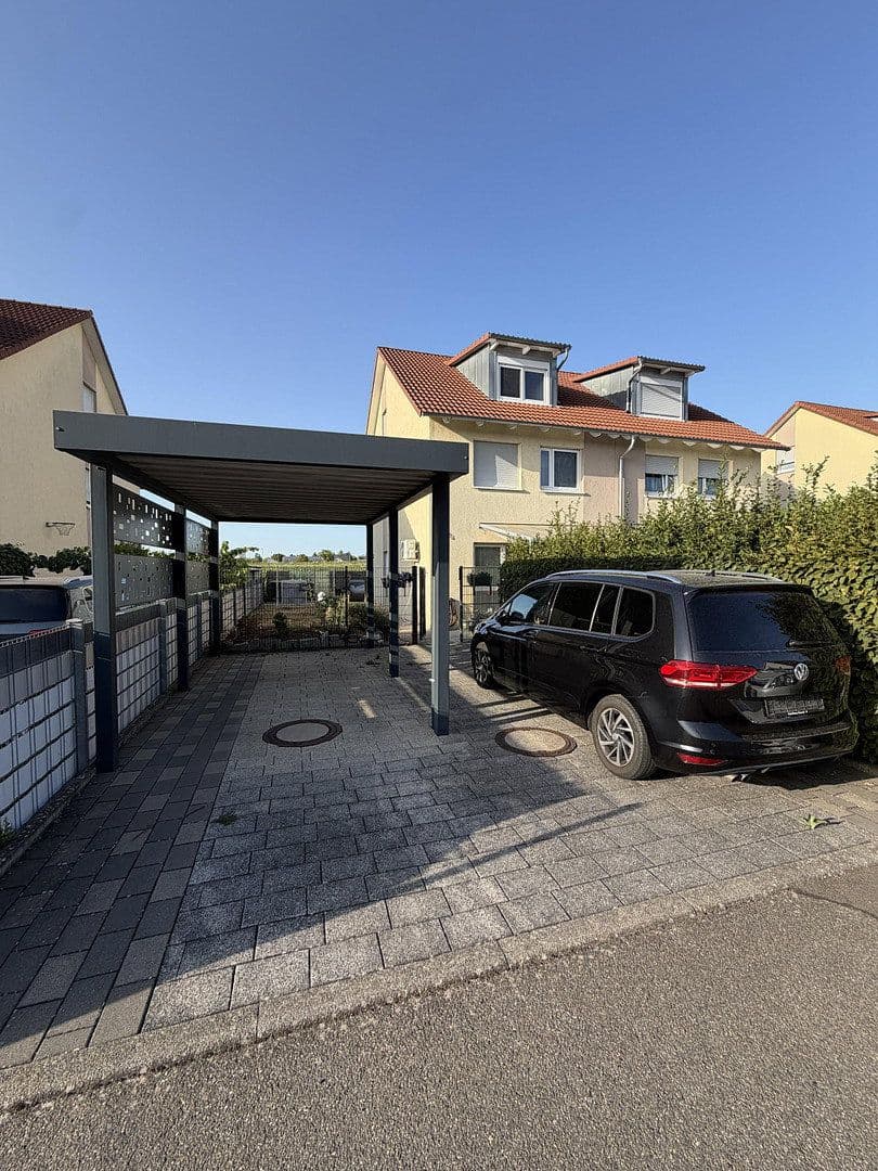 Prodej domu 140 m², pozemek 252 m², Eschbach, Bádensko-Württembersko Prodej domu 140 m², pozemek 252 m², Eschbach, Bádensko-Württembersko