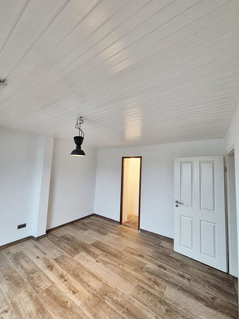 Pronájem bytu 3+1 90 m², Wesel, Severní Porýní-Vestfálsko Pronájem bytu 3+1 90 m², Wesel, Severní Porýní-Vestfálsko