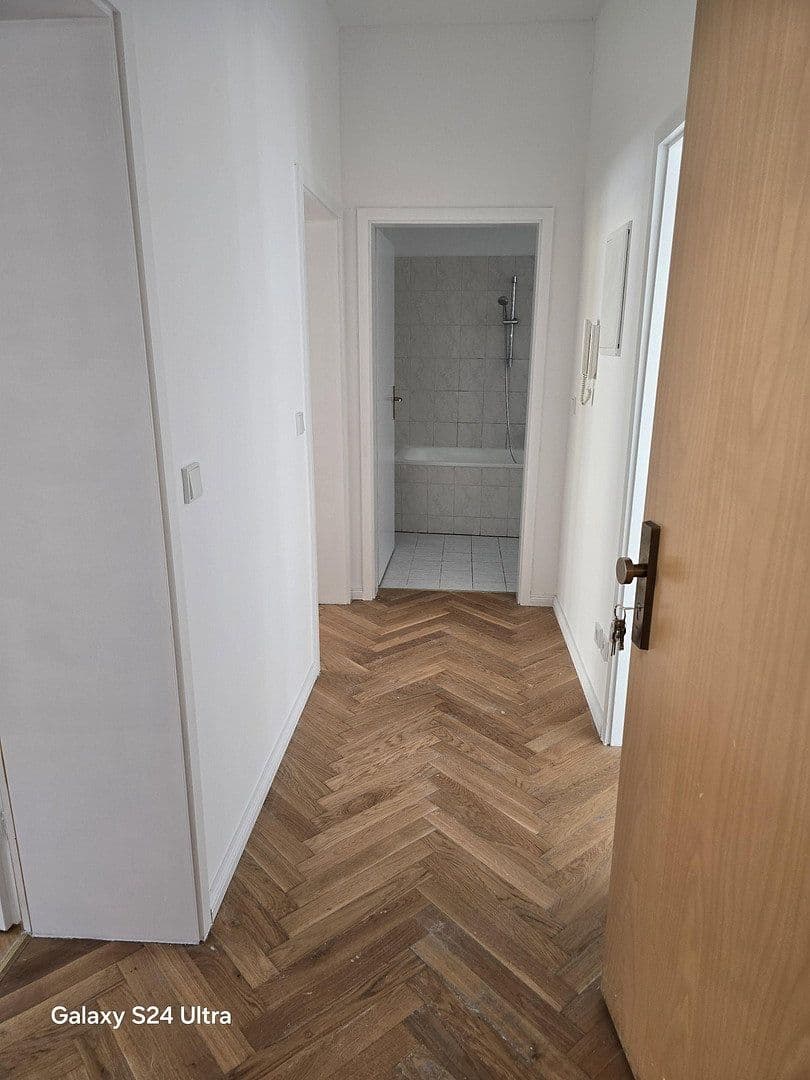 Pronájem bytu 2+1 67 m², Braunschweiger Straße 74, Magdeburg, Sasko-Anhaltsko Pronájem bytu 2+1 67 m², Braunschweiger Straße 74, Magdeburg, Sasko-Anhaltsko