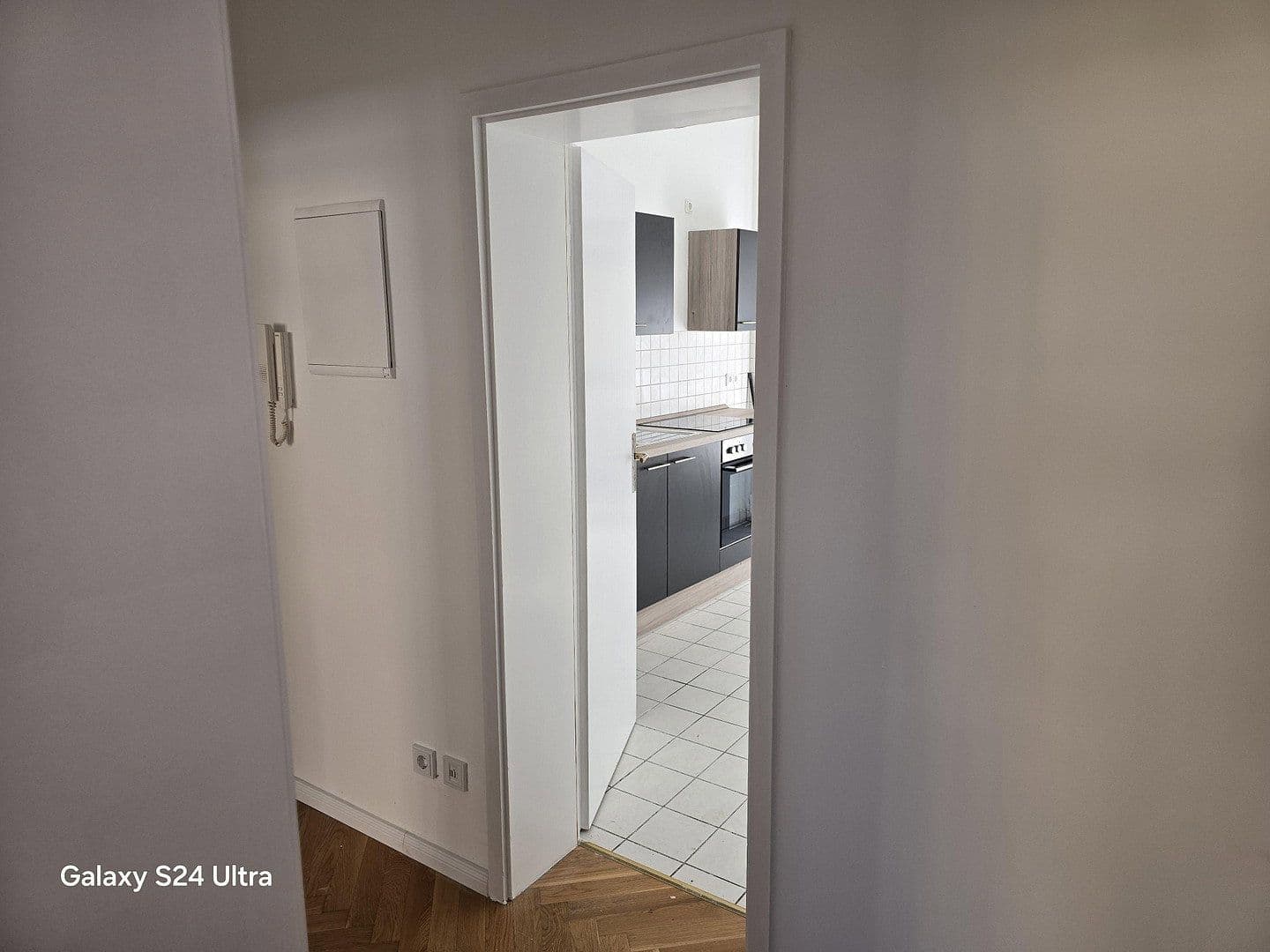 Pronájem bytu 2+1 67 m², Braunschweiger Straße 74, Magdeburg, Sasko-Anhaltsko Pronájem bytu 2+1 67 m², Braunschweiger Straße 74, Magdeburg, Sasko-Anhaltsko