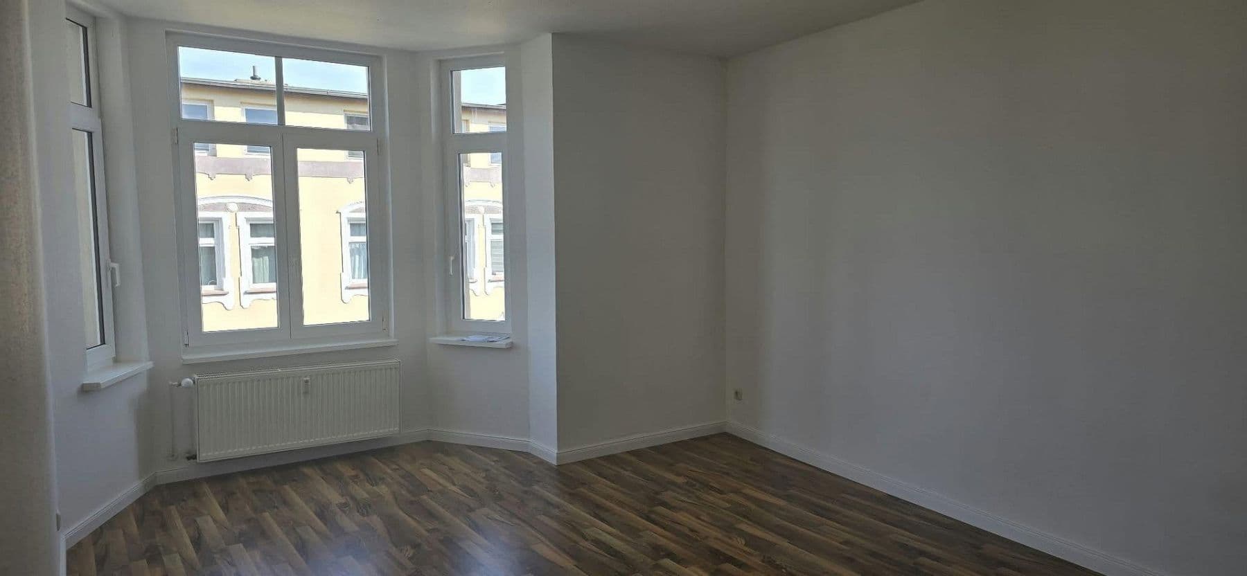 Pronájem bytu 3+1 75 m², Braunschweiger Straße 74, Magdeburg, Sasko-Anhaltsko Pronájem bytu 3+1 75 m², Braunschweiger Straße 74, Magdeburg, Sasko-Anhaltsko