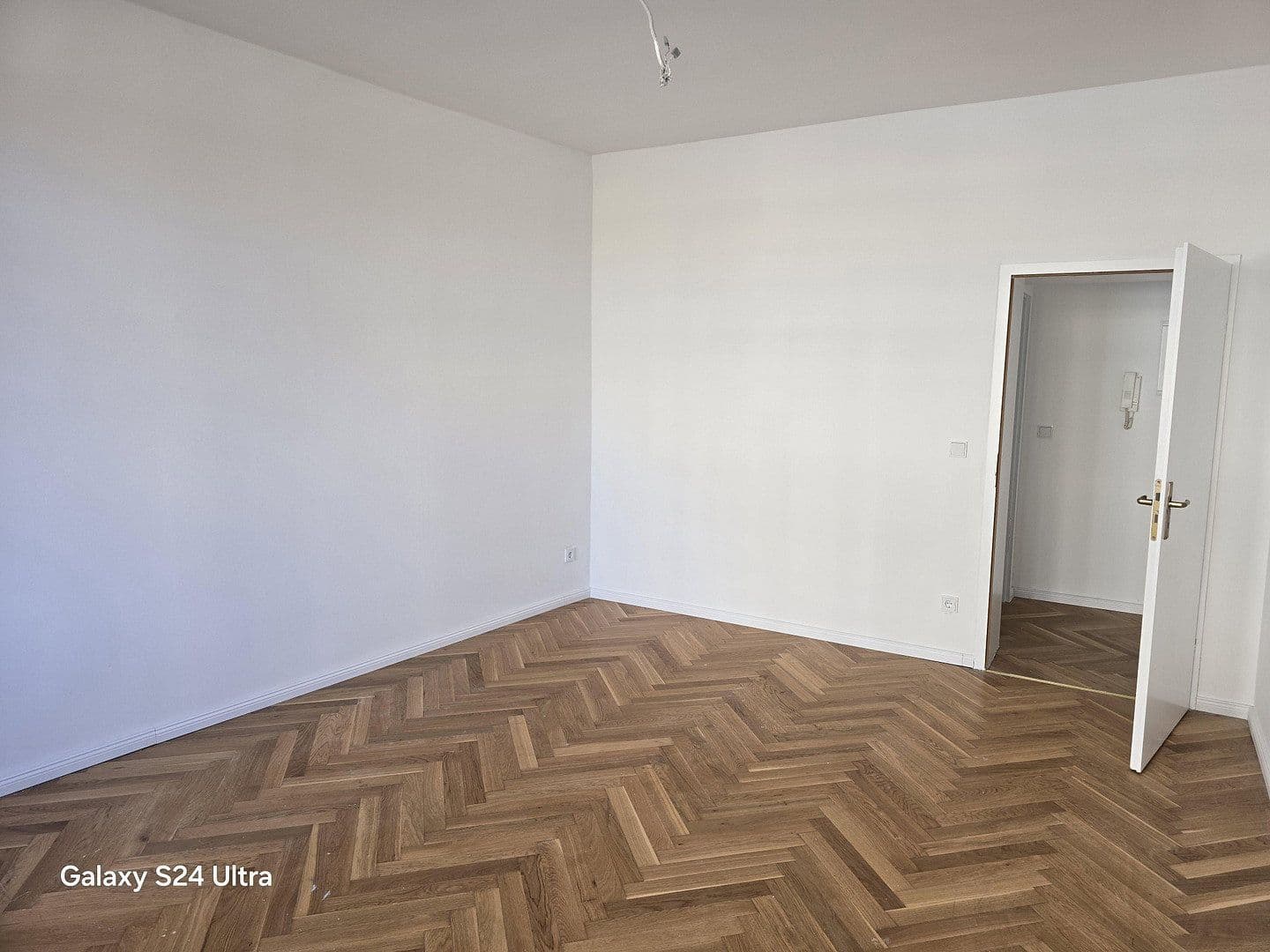 Pronájem bytu 2+1 67 m², Braunschweiger Straße 74, Magdeburg, Sasko-Anhaltsko Pronájem bytu 2+1 67 m², Braunschweiger Straße 74, Magdeburg, Sasko-Anhaltsko