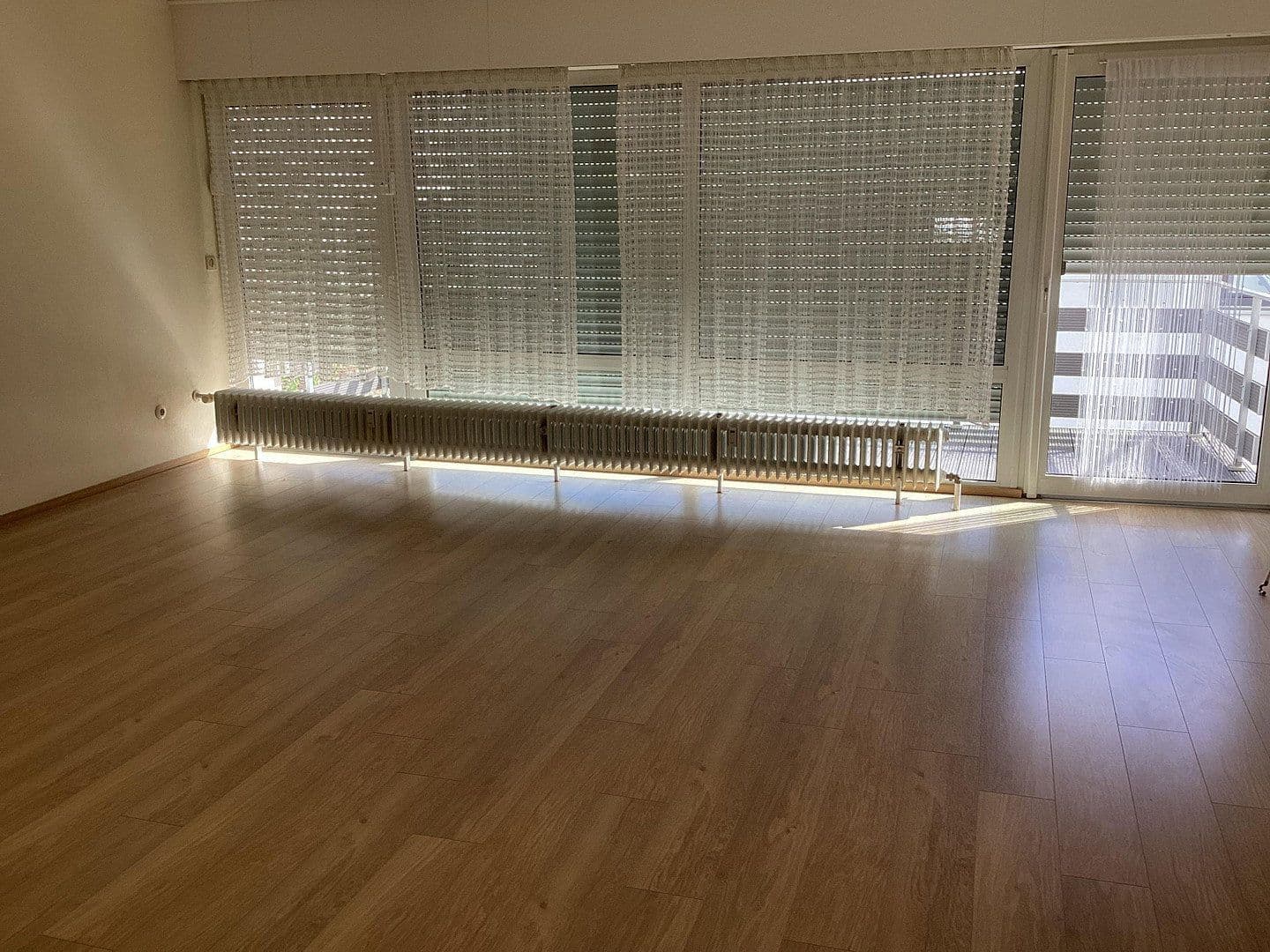Pronájem bytu 3+1 104 m², Rheinbreitbach, Porýní-Falc Pronájem bytu 3+1 104 m², Rheinbreitbach, Porýní-Falc