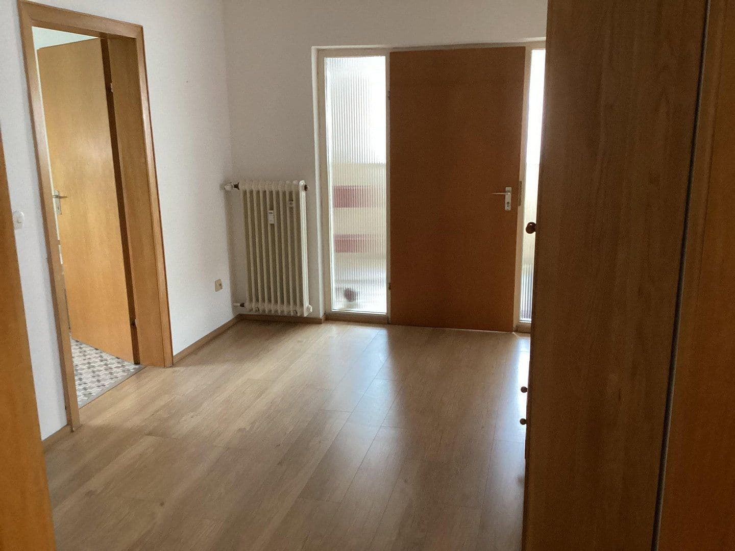 Pronájem bytu 3+1 104 m², Rheinbreitbach, Porýní-Falc Pronájem bytu 3+1 104 m², Rheinbreitbach, Porýní-Falc