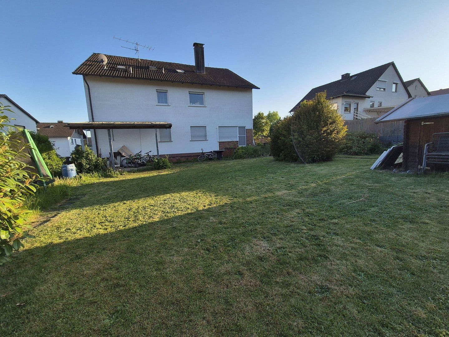 Prodej domu 405 m², pozemek 770 m², Kirchhain, Hessen Prodej domu 405 m², pozemek 770 m², Kirchhain, Hessen