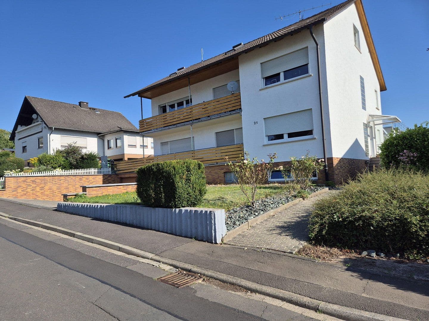 Prodej domu 405 m², pozemek 770 m², Kirchhain, Hessen Prodej domu 405 m², pozemek 770 m², Kirchhain, Hessen