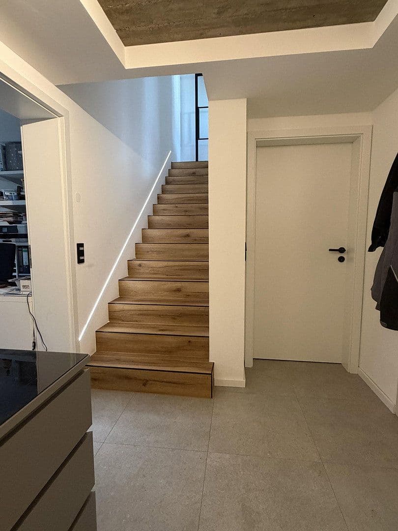 Prodej domu 139 m², pozemek 686 m², Wettenberg, Hessen Prodej domu 139 m², pozemek 686 m², Wettenberg, Hessen