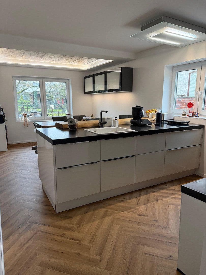 Prodej domu 139 m², pozemek 686 m², Wettenberg, Hessen Prodej domu 139 m², pozemek 686 m², Wettenberg, Hessen