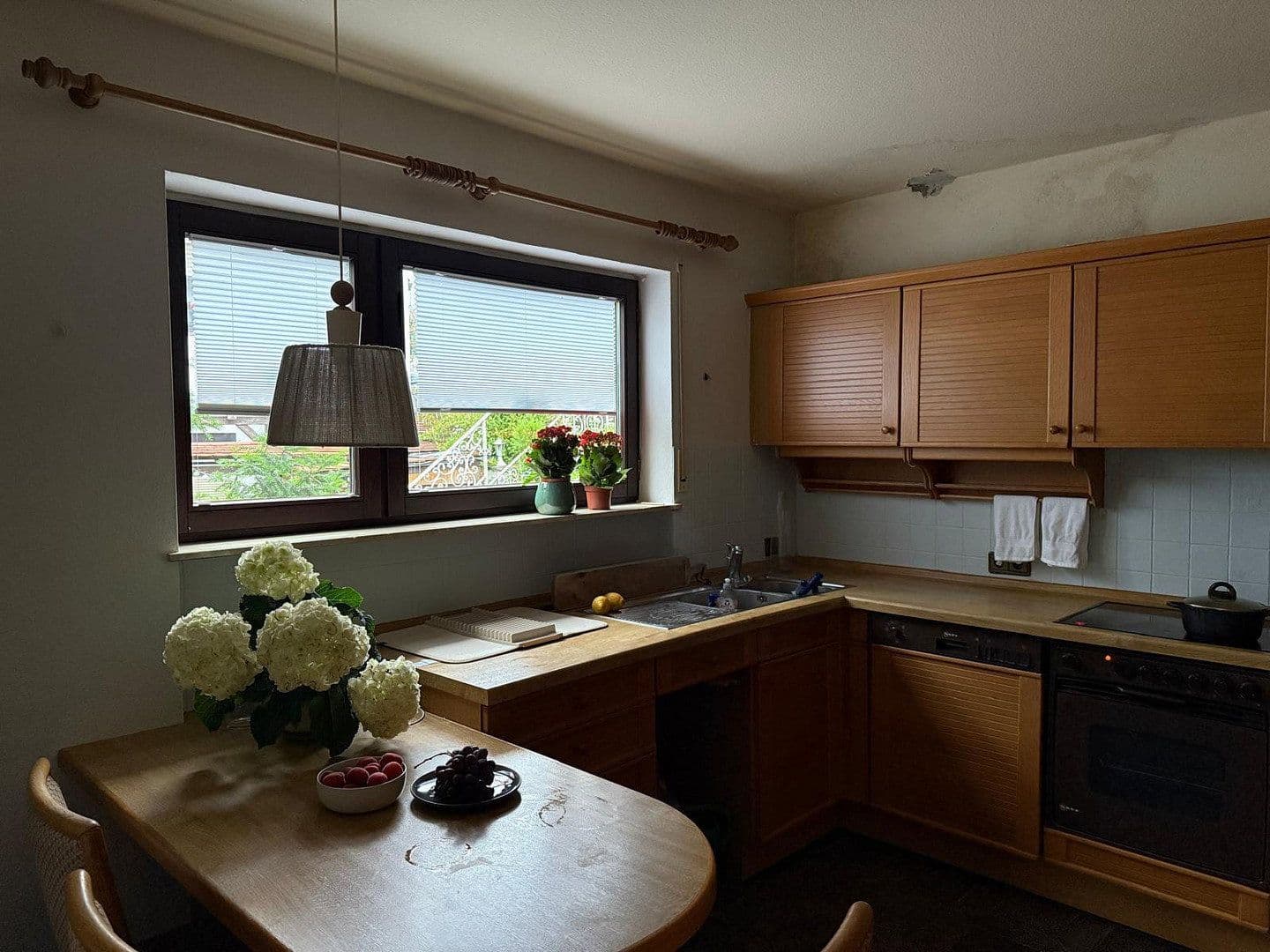 Prodej domu 300 m², pozemek 600 m², Am Steinacker 22, Gorxheimertal, Hessen Prodej domu 300 m², pozemek 600 m², Am Steinacker 22, Gorxheimertal, Hessen