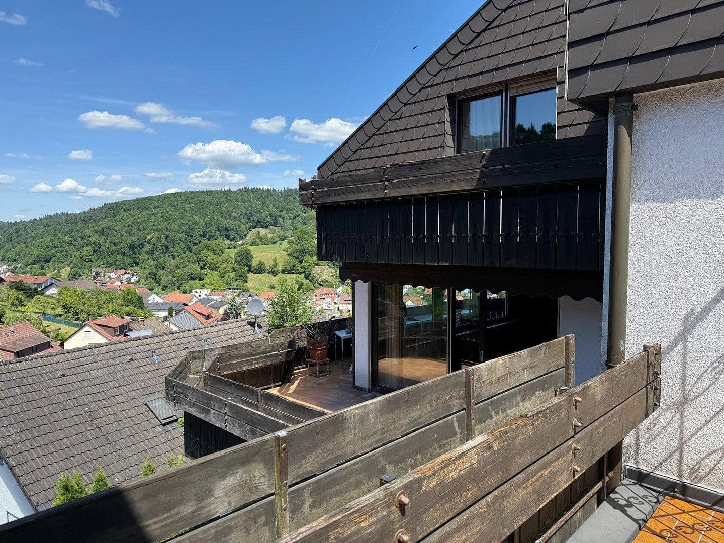 Prodej domu 300 m², pozemek 600 m², Am Steinacker 22, Gorxheimertal, Hessen Prodej domu 300 m², pozemek 600 m², Am Steinacker 22, Gorxheimertal, Hessen