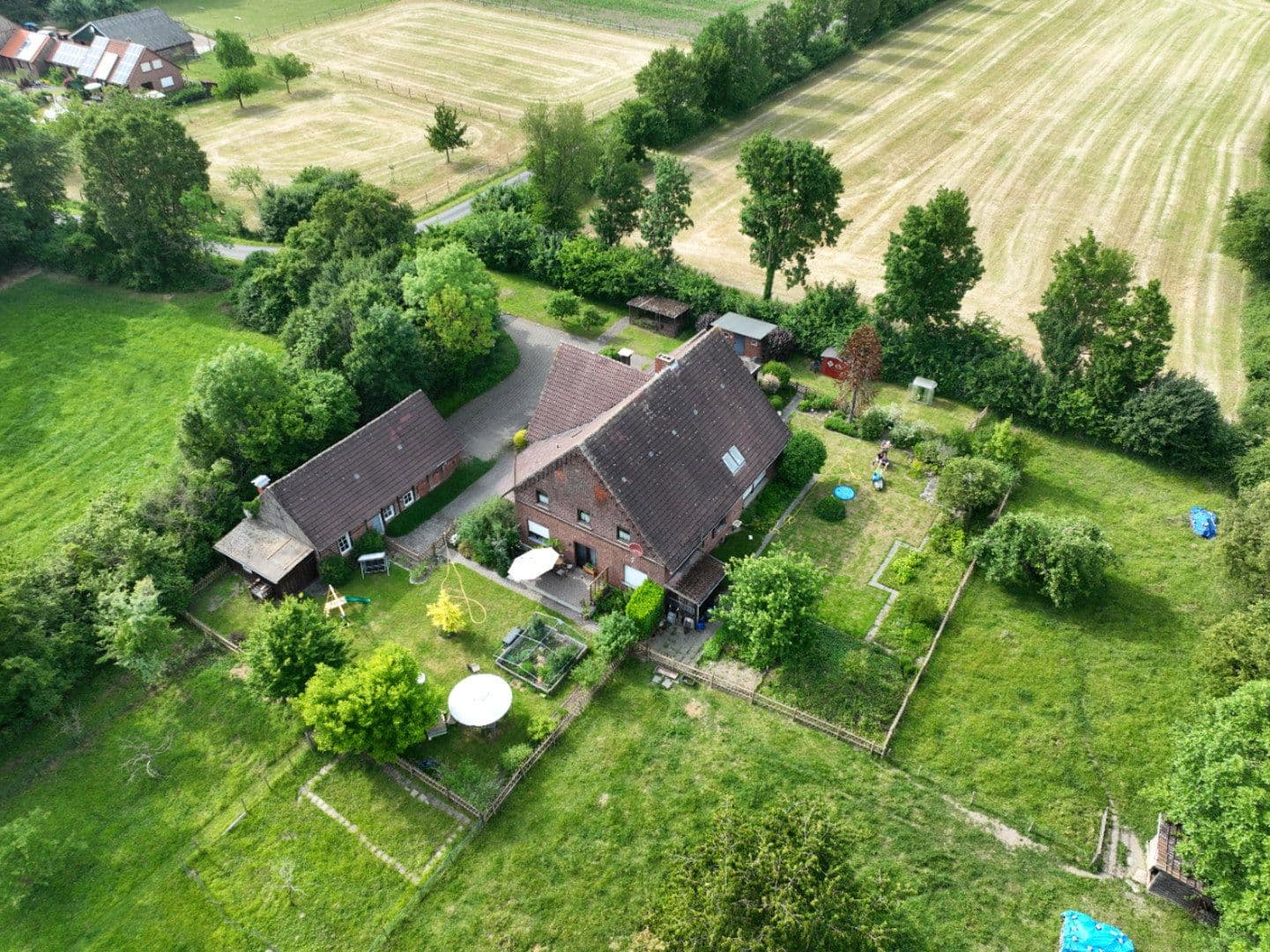 Prodej domu 470 m², pozemek 5.200 m², Grienkenswell 60, Münster, Severní Porýní-Vestfálsko Prodej domu 470 m², pozemek 5.200 m², Grienkenswell 60, Münster, Severní Porýní-Vestfálsko