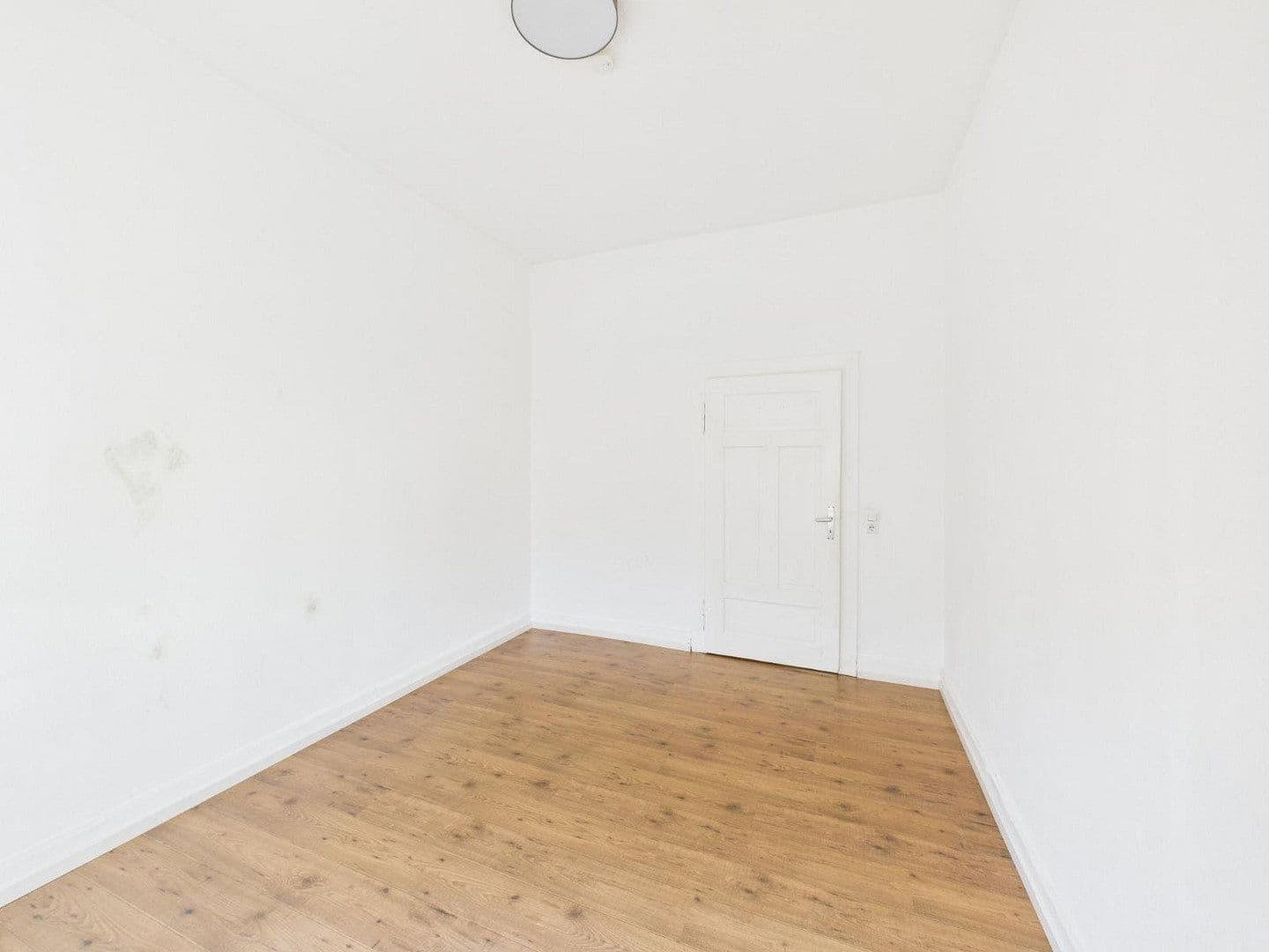 Pronájem bytu 4+1 95 m², Karlstraße 17, Baden- Baden, Bádensko-Württembersko Pronájem bytu 4+1 95 m², Karlstraße 17, Baden- Baden, Bádensko-Württembersko