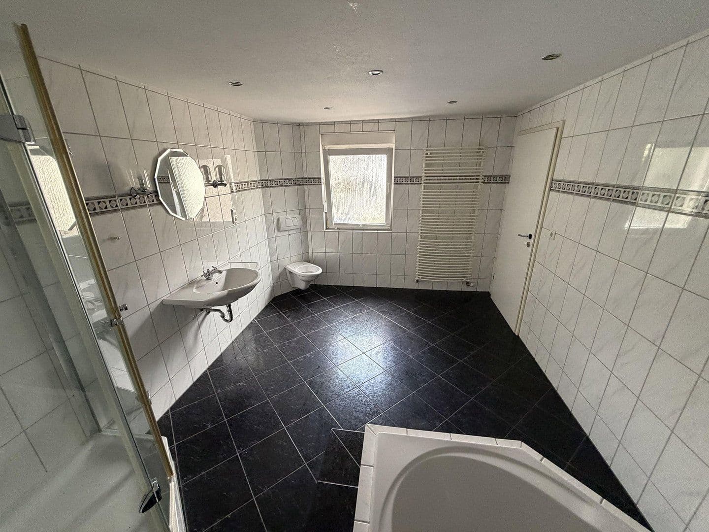 Prodej domu 184 m², pozemek 93 m², Paulsburgstr. 1, Quierschied, Země Sársko Prodej domu 184 m², pozemek 93 m², Paulsburgstr. 1, Quierschied, Země Sársko
