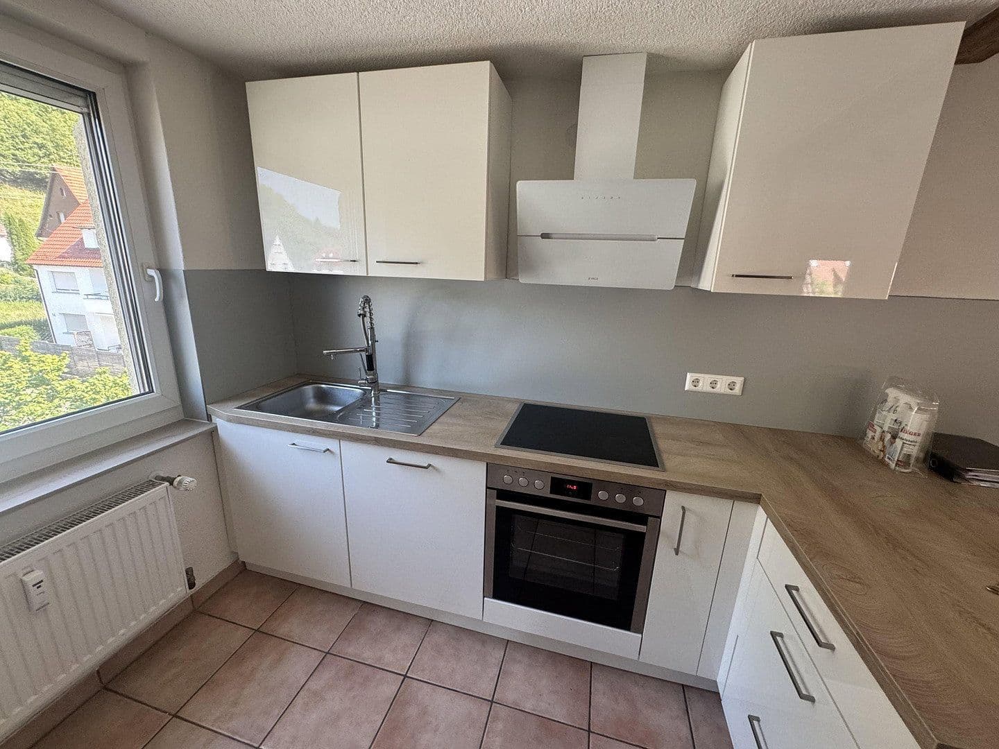 Pronájem bytu 2+kk 68 m², Bad Urach, Bádensko-Württembersko Pronájem bytu 2+kk 68 m², Bad Urach, Bádensko-Württembersko