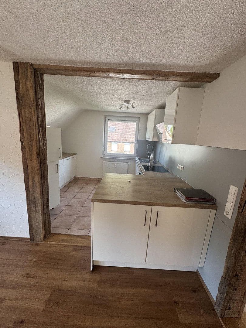 Pronájem bytu 2+kk 68 m², Bad Urach, Bádensko-Württembersko Pronájem bytu 2+kk 68 m², Bad Urach, Bádensko-Württembersko