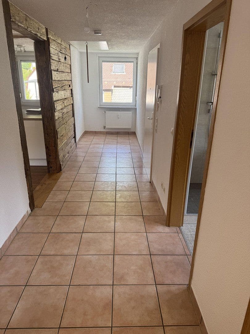 Pronájem bytu 2+kk 68 m², Bad Urach, Bádensko-Württembersko Pronájem bytu 2+kk 68 m², Bad Urach, Bádensko-Württembersko