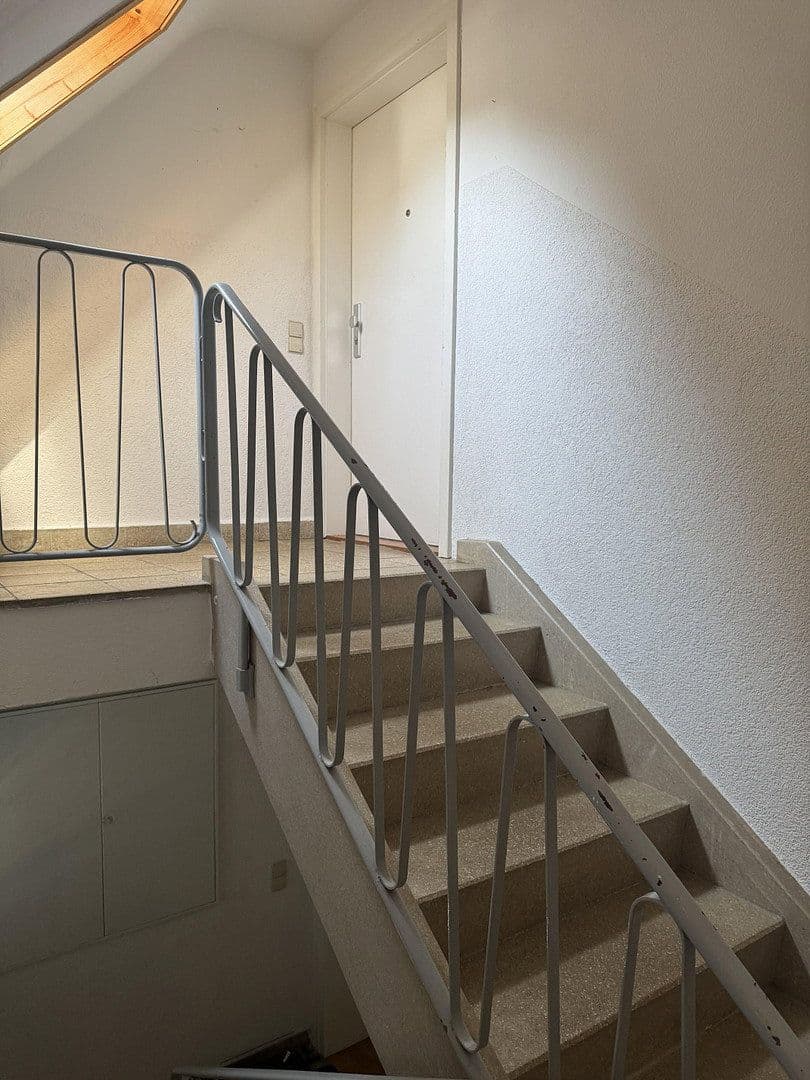 Pronájem bytu 2+kk 68 m², Bad Urach, Bádensko-Württembersko Pronájem bytu 2+kk 68 m², Bad Urach, Bádensko-Württembersko