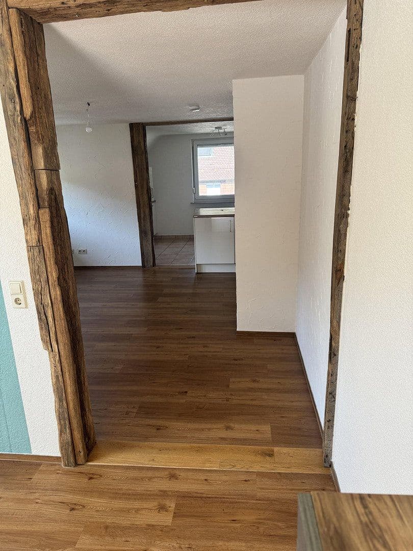 Pronájem bytu 2+kk 68 m², Bad Urach, Bádensko-Württembersko Pronájem bytu 2+kk 68 m², Bad Urach, Bádensko-Württembersko