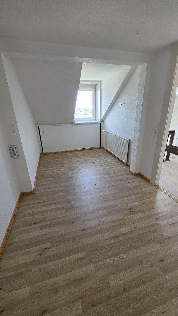 Prodej domu 160 m², pozemek 345 m², Zeulenroda-Triebes, Durynsko Prodej domu 160 m², pozemek 345 m², Zeulenroda-Triebes, Durynsko