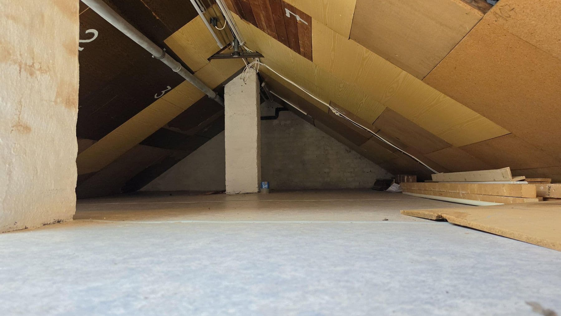 Prodej domu 160 m², pozemek 345 m², Zeulenroda-Triebes, Durynsko Prodej domu 160 m², pozemek 345 m², Zeulenroda-Triebes, Durynsko