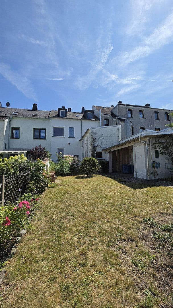 Prodej domu 160 m², pozemek 345 m², Zeulenroda-Triebes, Durynsko Prodej domu 160 m², pozemek 345 m², Zeulenroda-Triebes, Durynsko