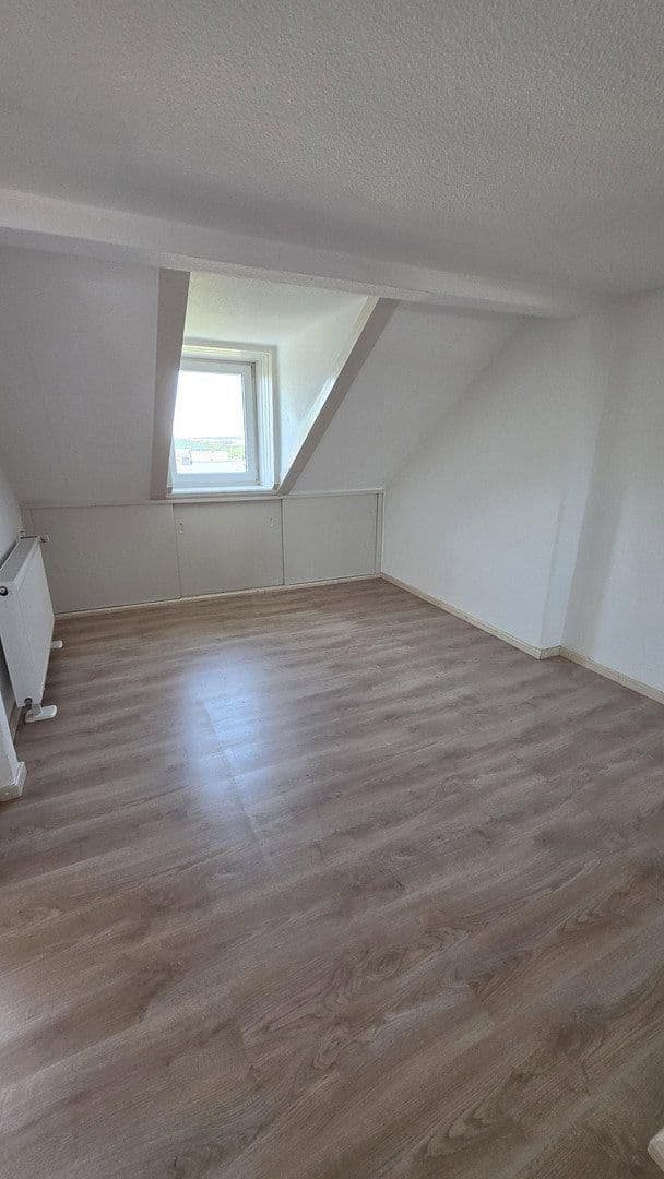 Prodej domu 160 m², pozemek 345 m², Zeulenroda-Triebes, Durynsko Prodej domu 160 m², pozemek 345 m², Zeulenroda-Triebes, Durynsko