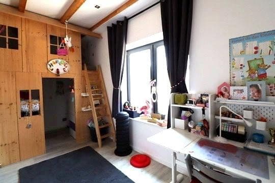 Prodej domu 280 m², pozemek 1.300 m², Grevenbroich, Severní Porýní-Vestfálsko Prodej domu 280 m², pozemek 1.300 m², Grevenbroich, Severní Porýní-Vestfálsko