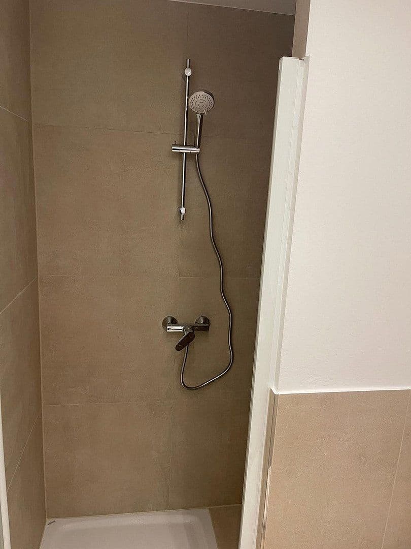 Prodej bytu 3+1 78 m², Köln, Severní Porýní-Vestfálsko Prodej bytu 3+1 78 m², Köln, Severní Porýní-Vestfálsko