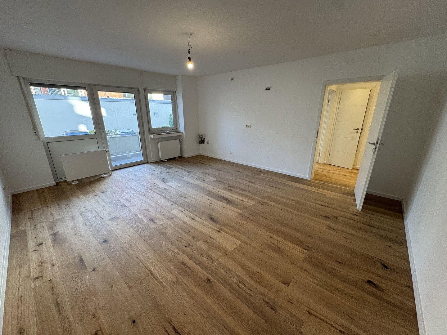 Prodej bytu 3+1 78 m², Köln, Severní Porýní-Vestfálsko Prodej bytu 3+1 78 m², Köln, Severní Porýní-Vestfálsko