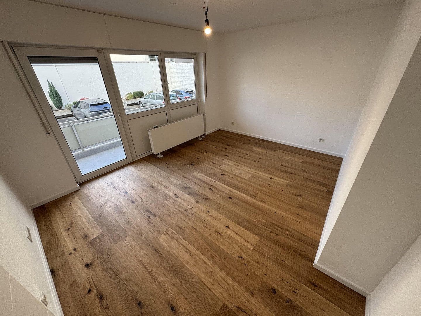 Prodej bytu 3+1 78 m², Köln, Severní Porýní-Vestfálsko Prodej bytu 3+1 78 m², Köln, Severní Porýní-Vestfálsko