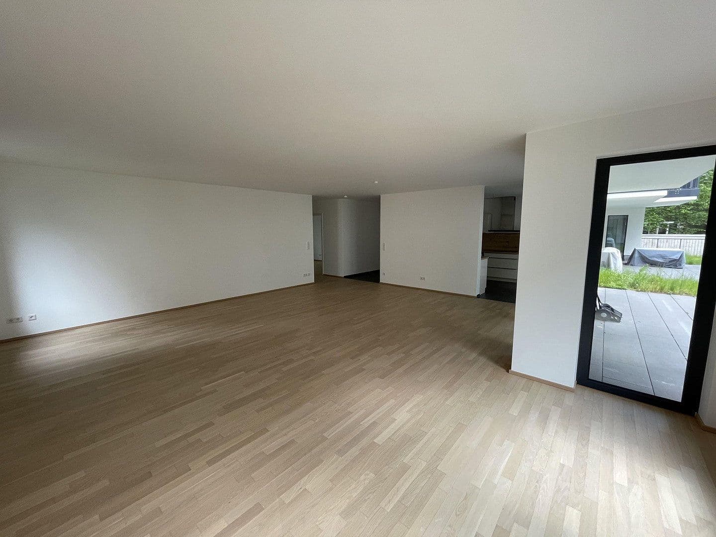 Pronájem bytu 3+1 134 m², Braunschweig, Dolní Sasko Pronájem bytu 3+1 134 m², Braunschweig, Dolní Sasko