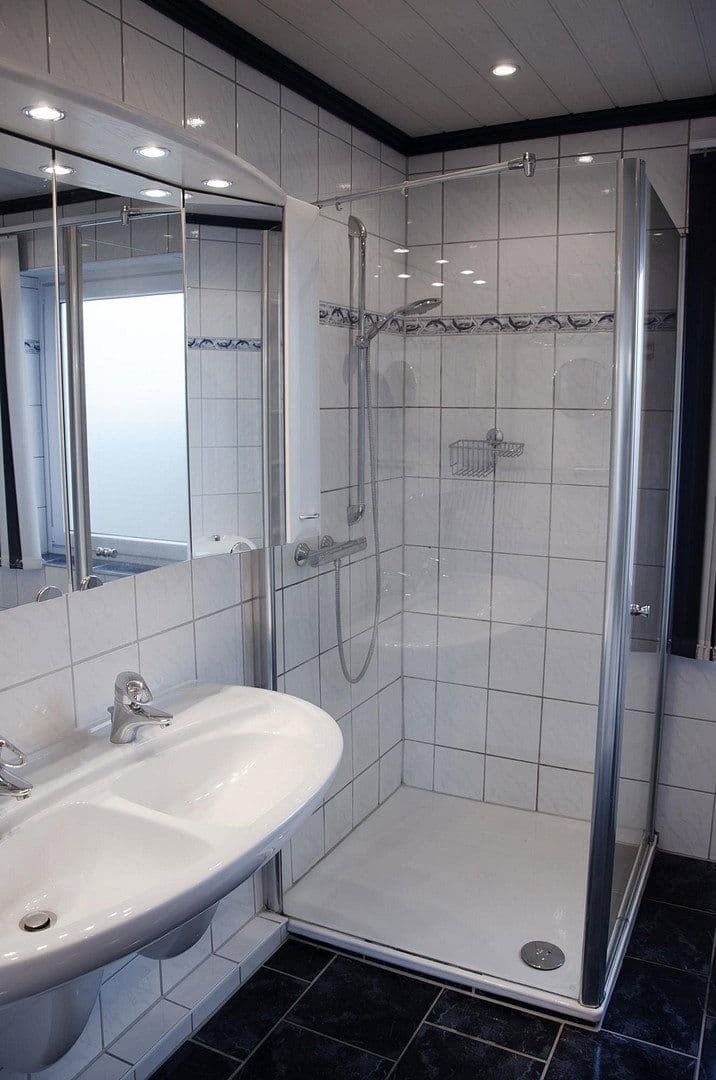 Prodej domu 206 m², pozemek 1.000 m², Quarrendorfer Weg 8, Toppenstedt, Dolní Sasko Prodej domu 206 m², pozemek 1.000 m², Quarrendorfer Weg 8, Toppenstedt, Dolní Sasko