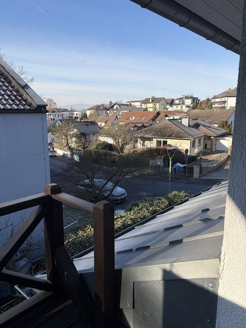 Pronájem bytu 1+kk 37 m², Friedrich Ebert, Bad Vilbel, Hessen Pronájem bytu 1+kk 37 m², Friedrich Ebert, Bad Vilbel, Hessen