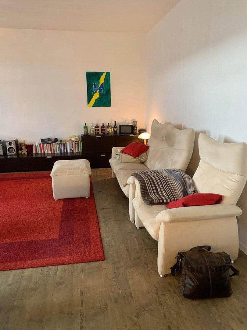 Pronájem bytu 2+1 74 m², Marta-Worringer Str. 11, Bonn, Severní Porýní-Vestfálsko Pronájem bytu 2+1 74 m², Marta-Worringer Str. 11, Bonn, Severní Porýní-Vestfálsko