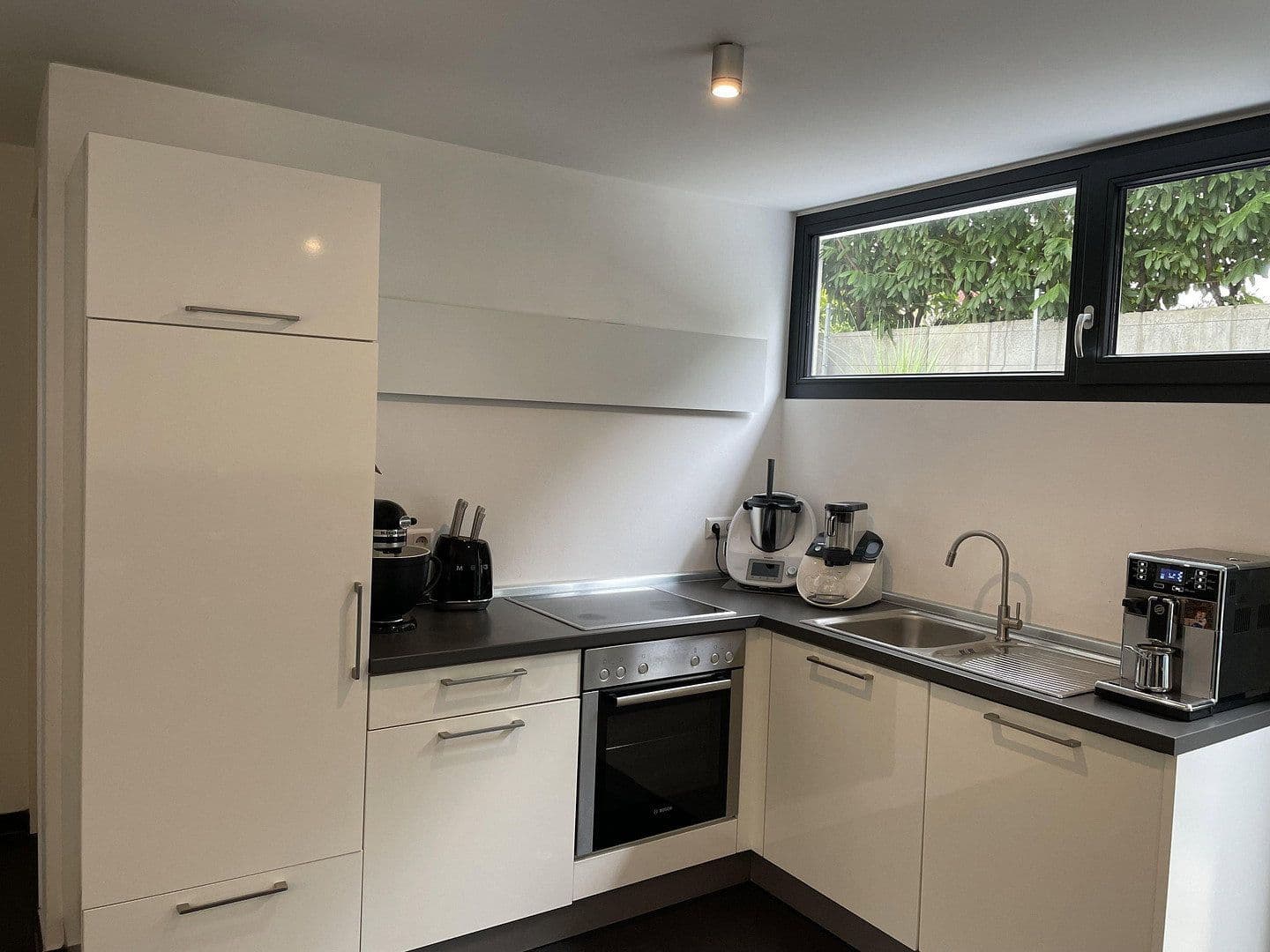 Pronájem domu 126 m², pozemek 120 m², Ulm, Bádensko-Württembersko Pronájem domu 126 m², pozemek 120 m², Ulm, Bádensko-Württembersko