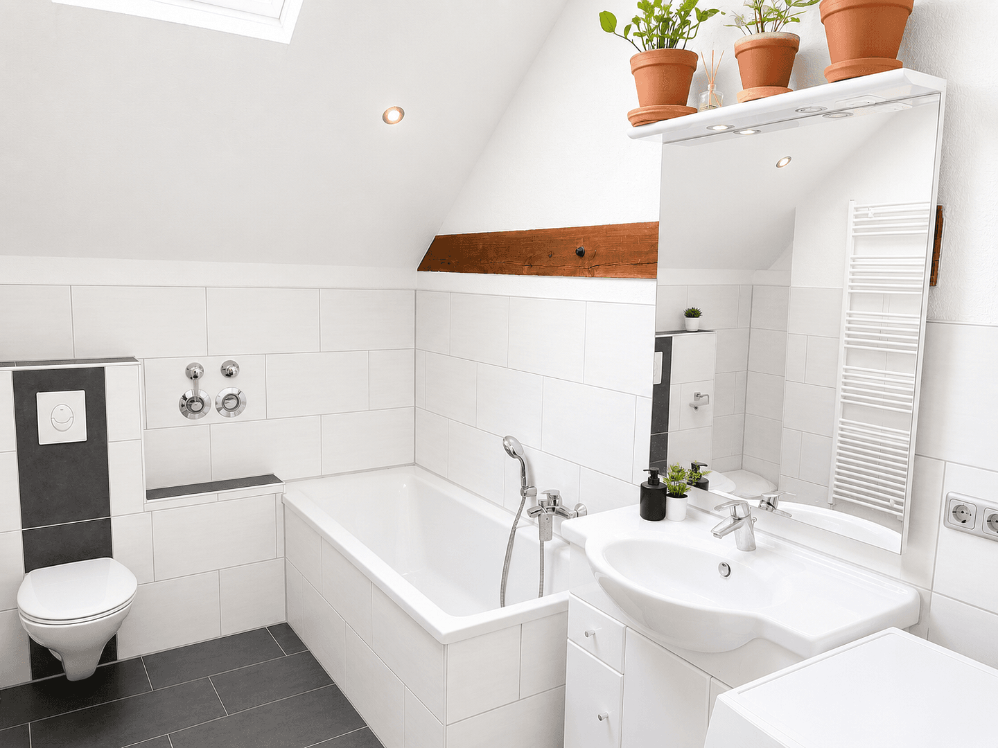 Pronájem bytu 3+1 93 m², Steinhöfeler Str. 25, Steinhöfel, Braniborsko Pronájem bytu 3+1 93 m², Steinhöfeler Str. 25, Steinhöfel, Braniborsko
