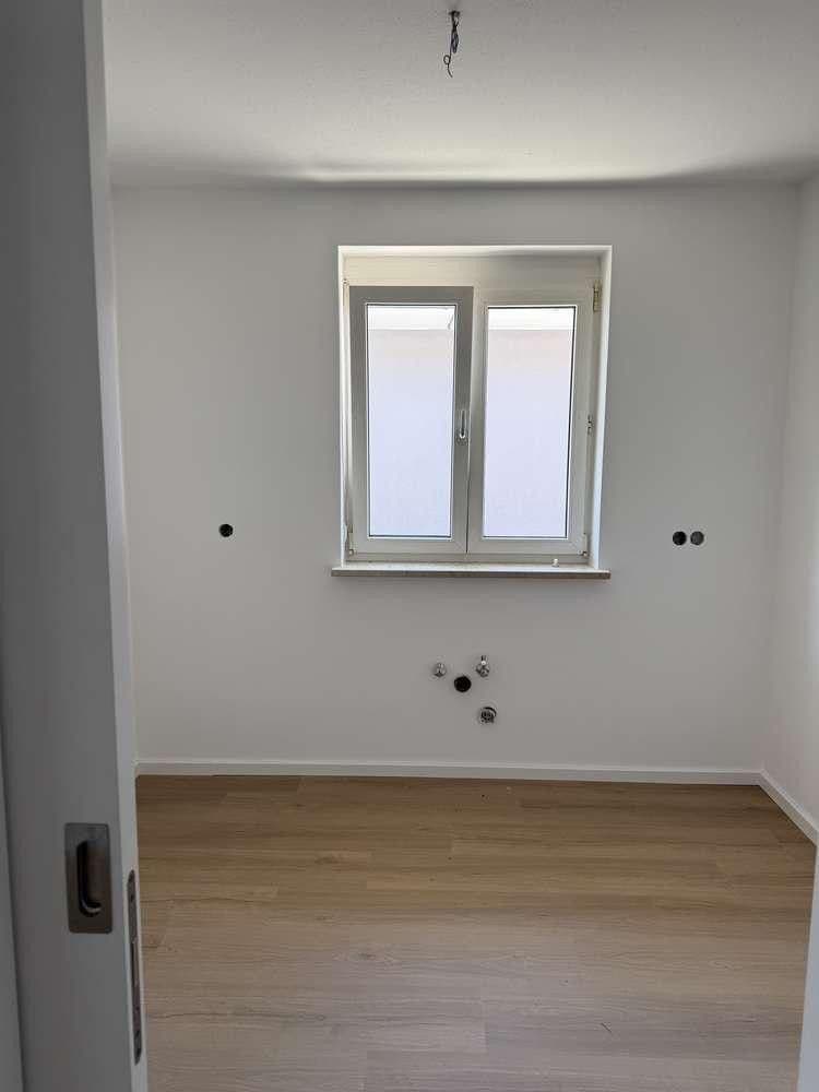 Pronájem bytu 3+1 83 m², Buchloe, Bavorsko Pronájem bytu 3+1 83 m², Buchloe, Bavorsko
