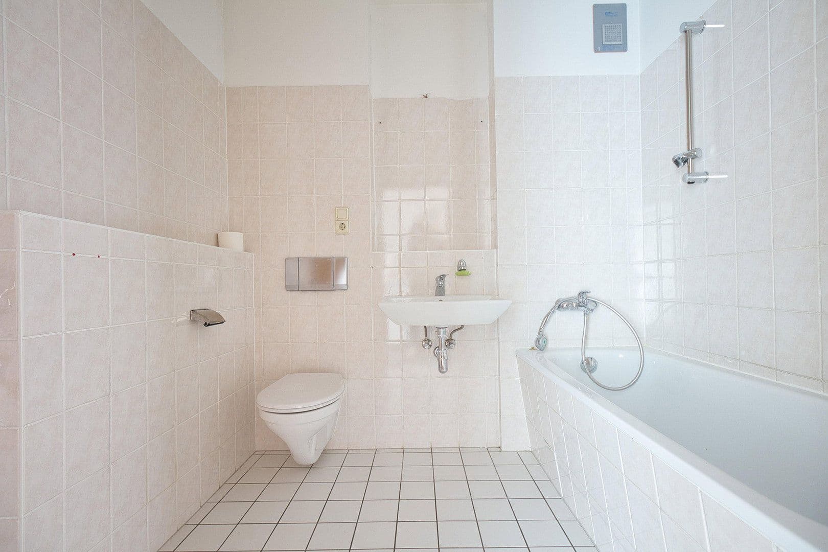 Pronájem bytu 4+1 78 m², Kräpeliner Wende 6B, Greifswald, Mecklenburg-Vorpommern Pronájem bytu 4+1 78 m², Kräpeliner Wende 6B, Greifswald, Mecklenburg-Vorpommern
