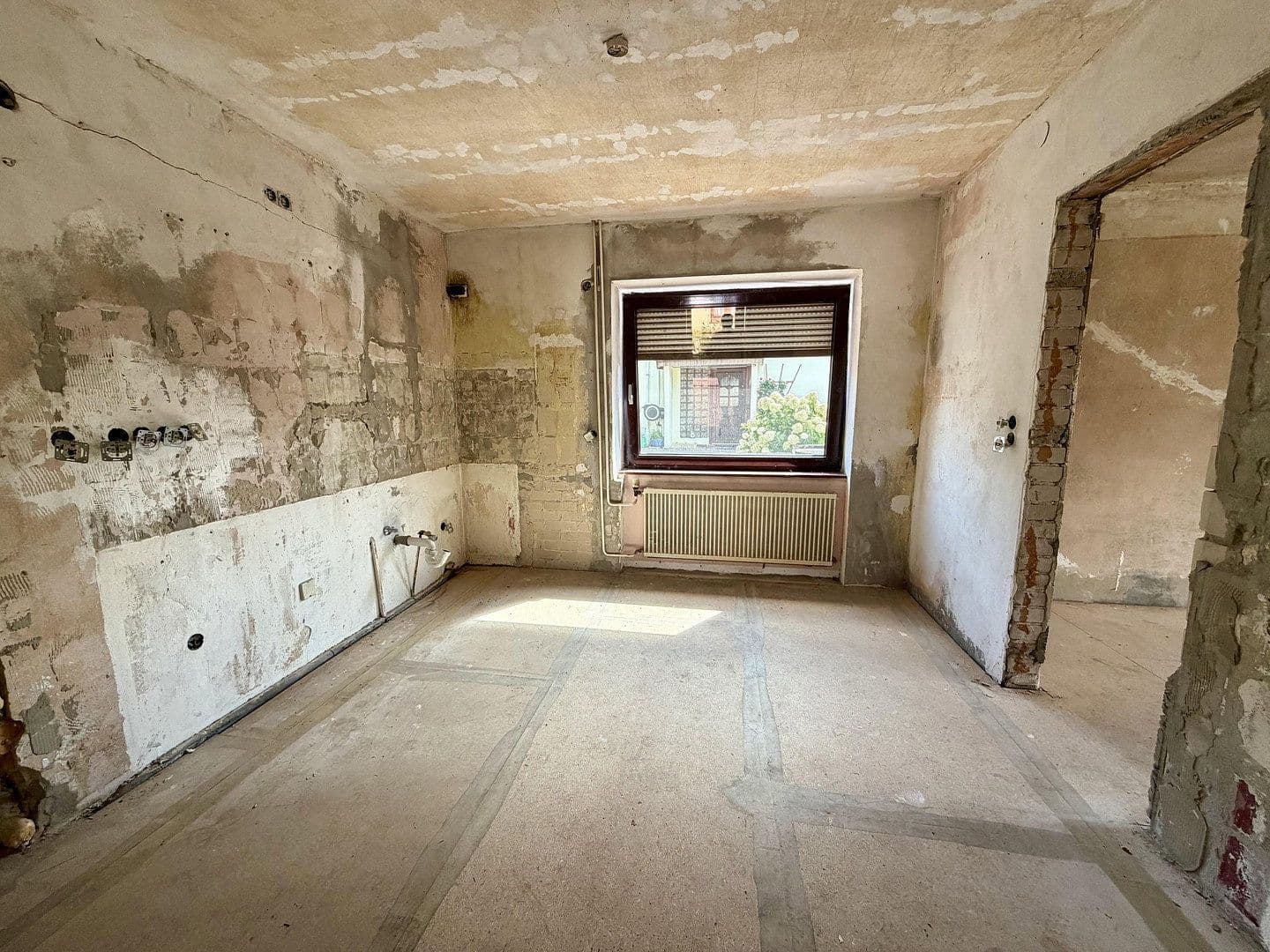 Prodej domu 100 m², pozemek 640 m², Delmenhorst, Dolní Sasko Prodej domu 100 m², pozemek 640 m², Delmenhorst, Dolní Sasko