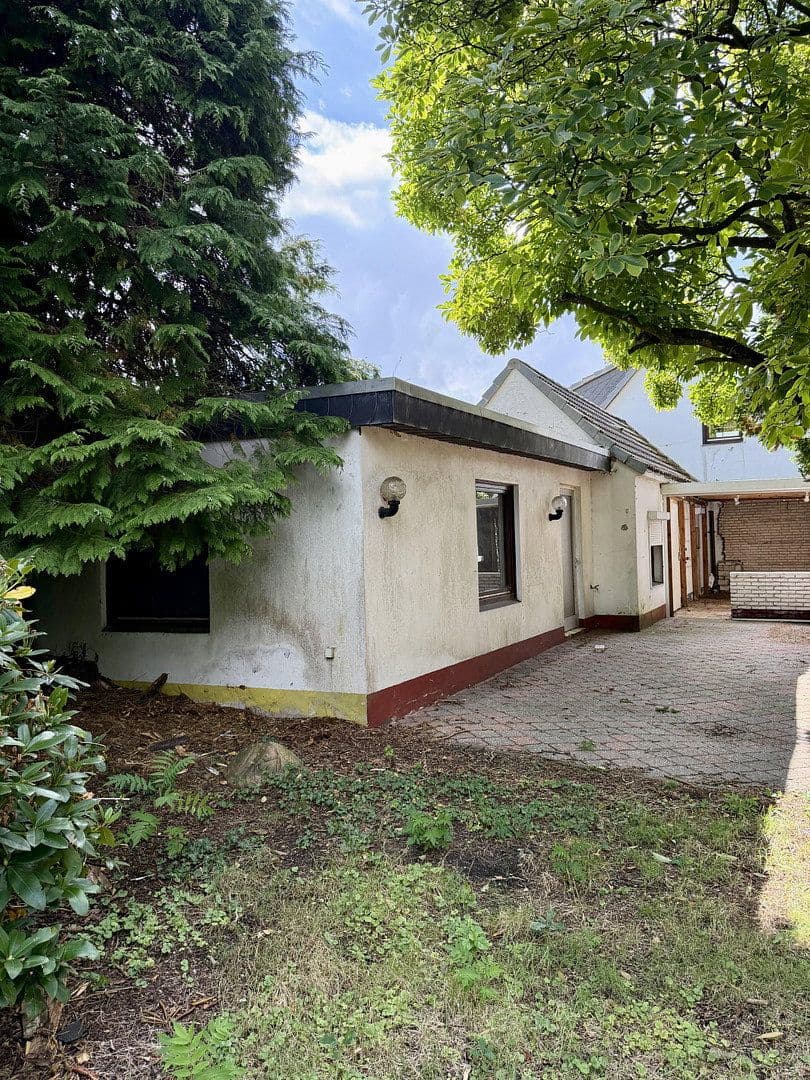 Prodej domu 100 m², pozemek 640 m², Delmenhorst, Dolní Sasko Prodej domu 100 m², pozemek 640 m², Delmenhorst, Dolní Sasko