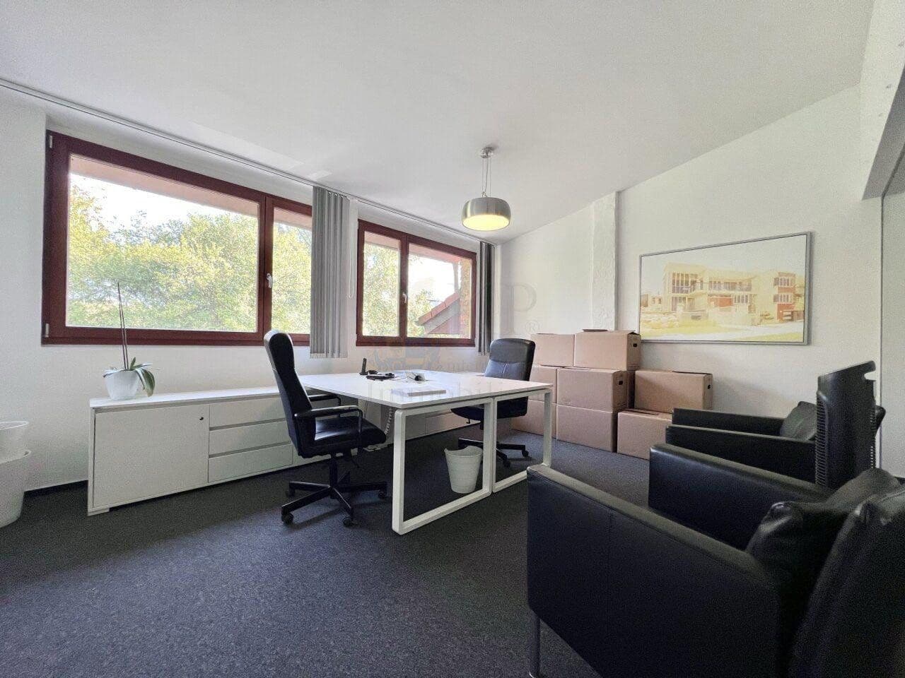 Pronájem kanceláře 330 m², wiesbaden-igstadt, Hessen Pronájem kanceláře 330 m², wiesbaden-igstadt, Hessen