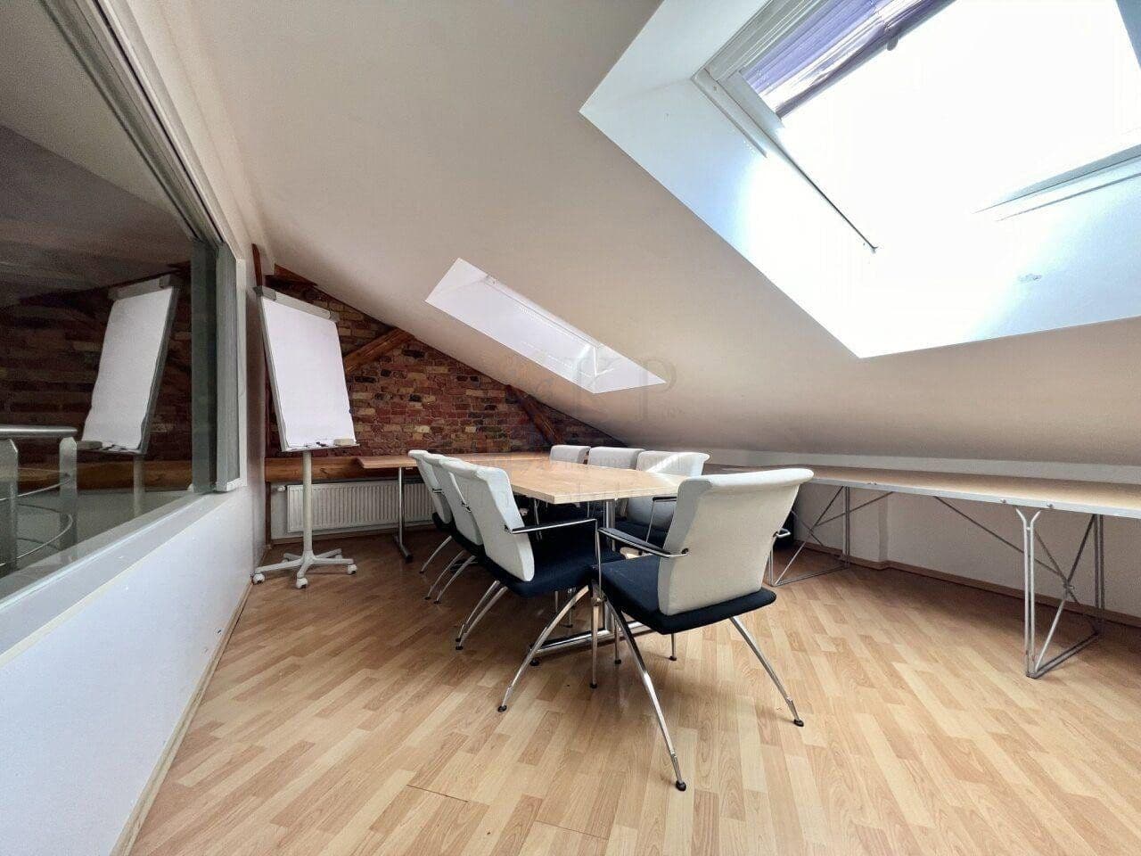 Pronájem kanceláře 330 m², wiesbaden-igstadt, Hessen Pronájem kanceláře 330 m², wiesbaden-igstadt, Hessen