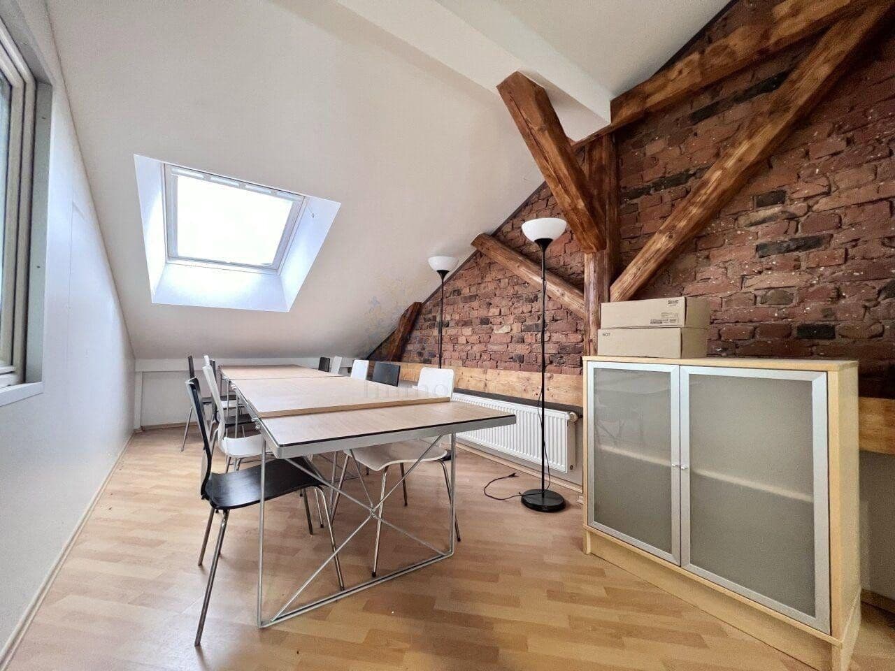 Pronájem kanceláře 330 m², wiesbaden-igstadt, Hessen Pronájem kanceláře 330 m², wiesbaden-igstadt, Hessen