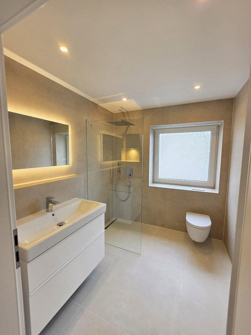 Prodej bytu 3+1 76 m², Maarweg 28, Weilerswist, Severní Porýní-Vestfálsko Prodej bytu 3+1 76 m², Maarweg 28, Weilerswist, Severní Porýní-Vestfálsko